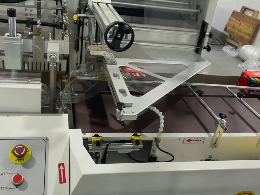 全自动垂直L型封切热收缩包装机